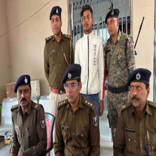 जमीन कारोबारी हत्याकांड का 24 घंटे में खुलासा शूटर पिस्टल के साथ गिरफ्तार।