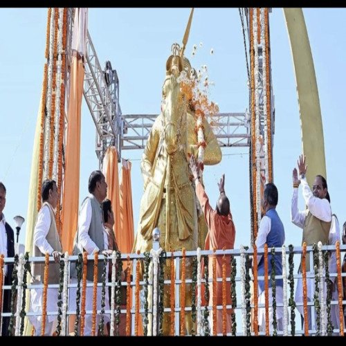 नोएडा में CM योगी ने किया महाराणा प्रताप की मूर्ति का अनावरण
